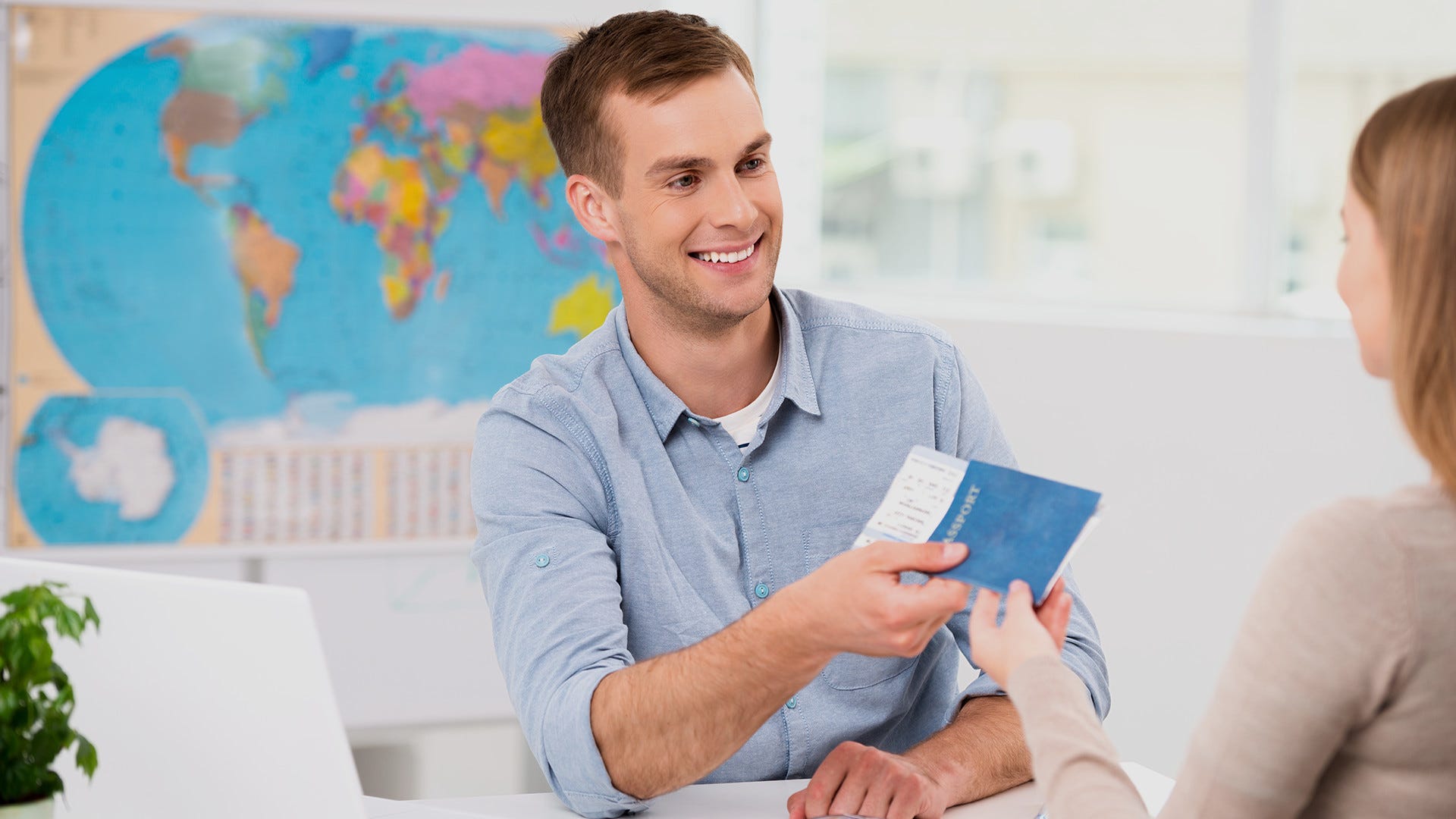 How to Become a Travel Agent Without Experience?