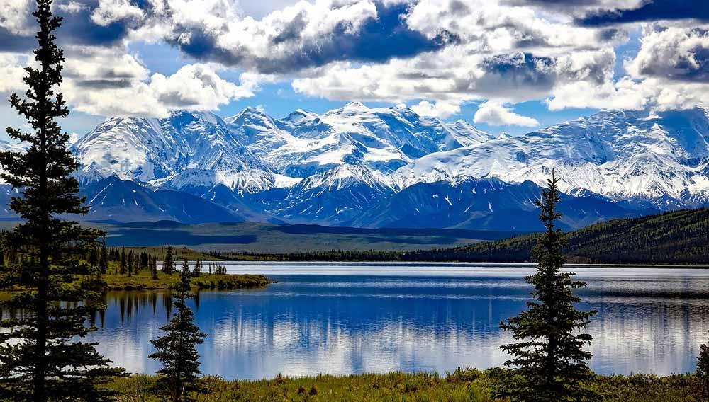 When is the Best Time to Travel to Alaska?